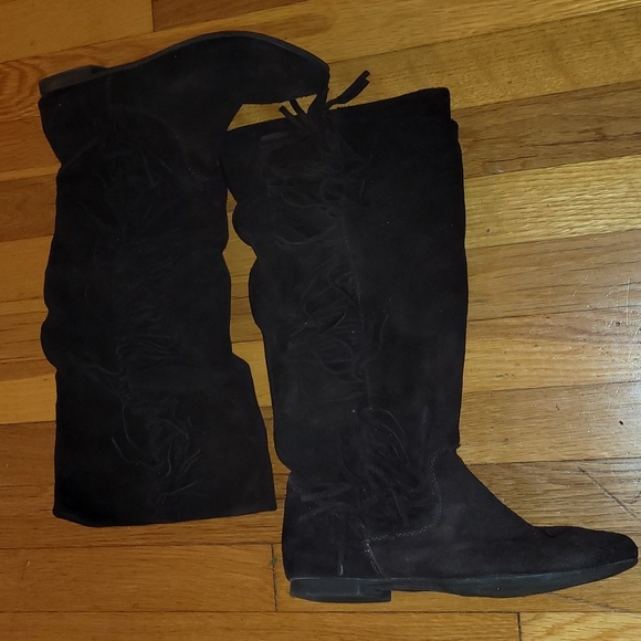 Pesaro Shoes - EUC Pesaro suede fringed boots suede brown size 9.5